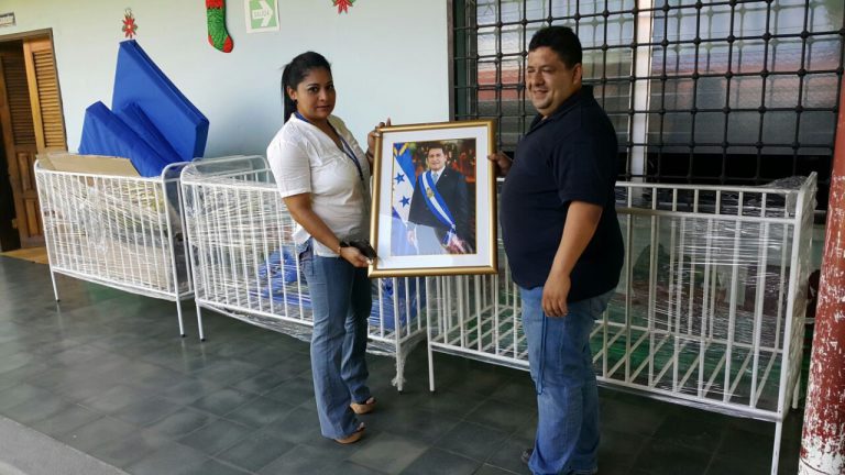 Centros de cuidado infantil son beneficiados con cunas