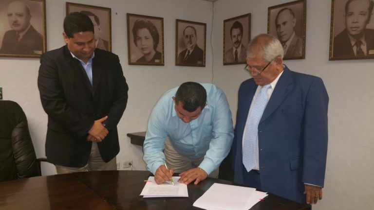 Nuevo contrato colectivo garantiza operación en mina “El Mochito”