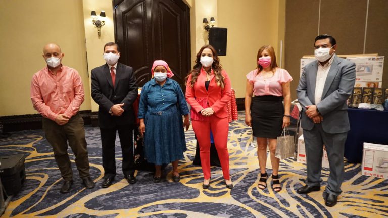 Gobierno impulsa proyecto de Sastrerías Comunitarias