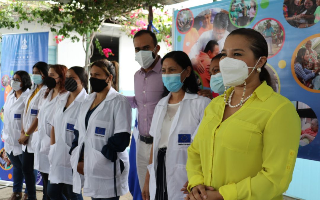 Gobierno impulsa empleo para mujeres a través de Sastrerías Comunitarias