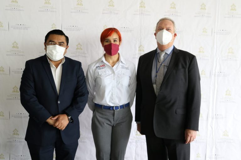 Mediante plataforma en línea, hondureños podrán aplicar a oportunidades de empleo en EE.UU.