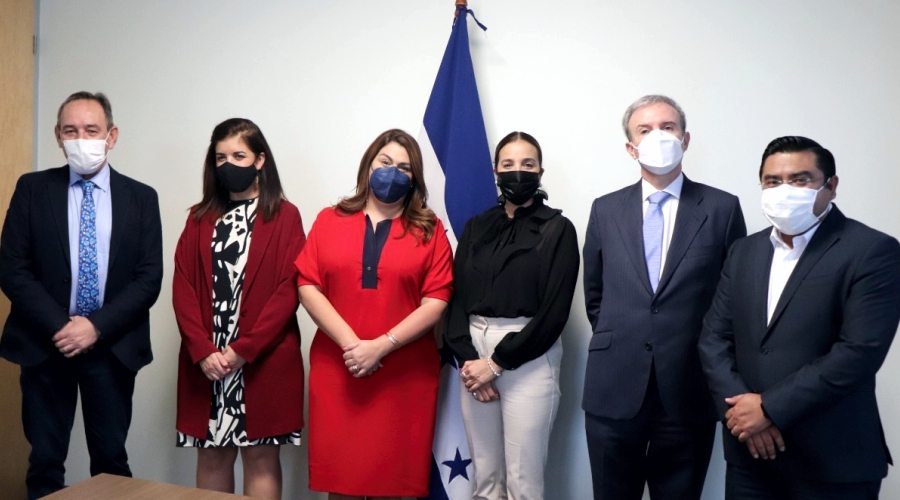 Delegación de empresarios españoles interesada en contratar mano de obra hondureña