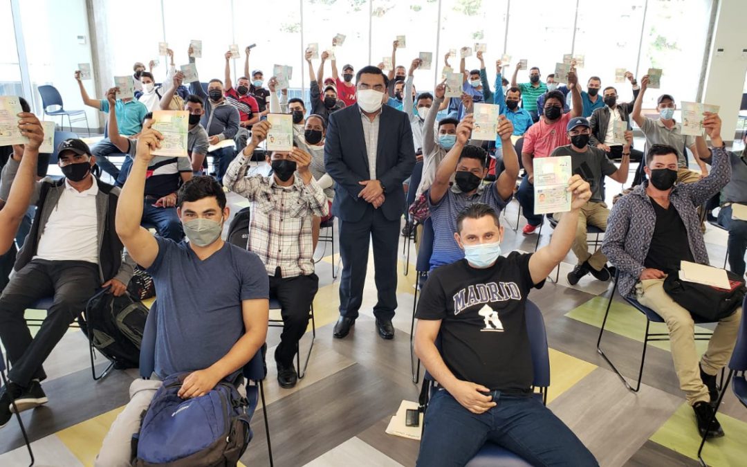 Nuevo grupo de hondureños viajará a España para trabajar de manera temporal y legal