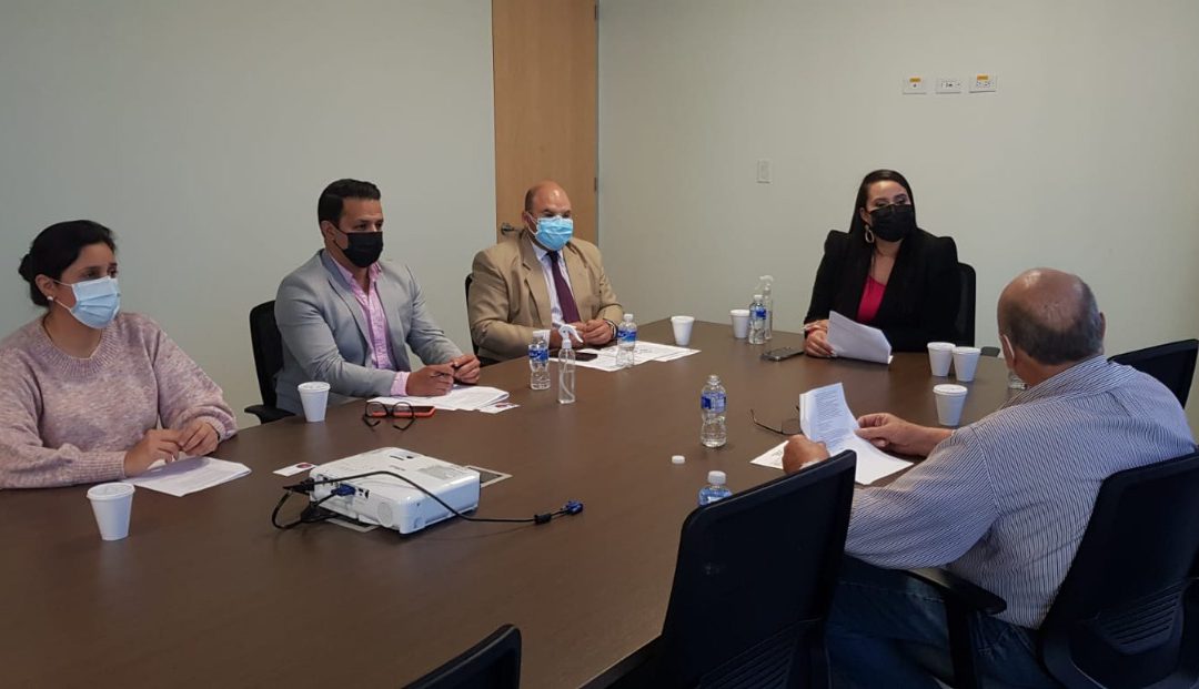 Ministra de Trabajo Sostiene Primera Reunión con Sector Sindical