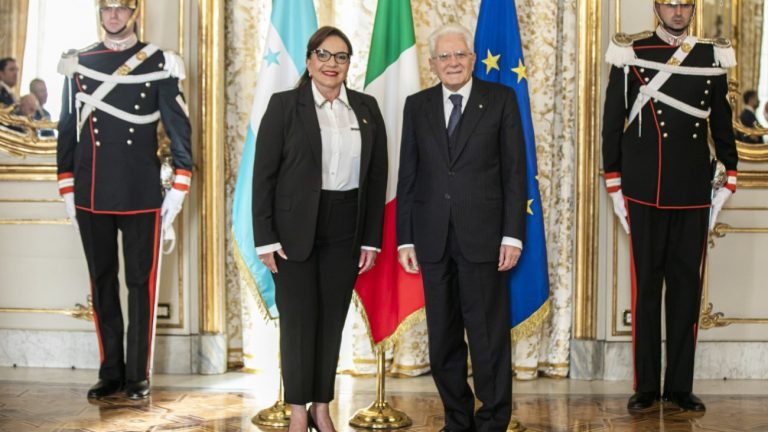 Xiomara Castro: “Cuando en un sistema reina la codicia, el cinismo y la ambición desmedida, las víctimas son los pobres y el sistema es un asesino en serie”