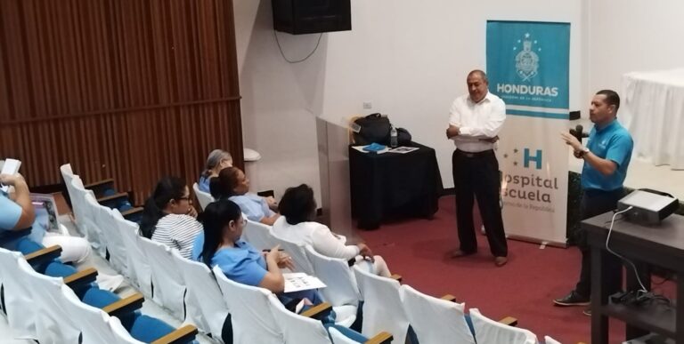 Personal de Salud del HEU recibió capacitación en Derechos Laborales