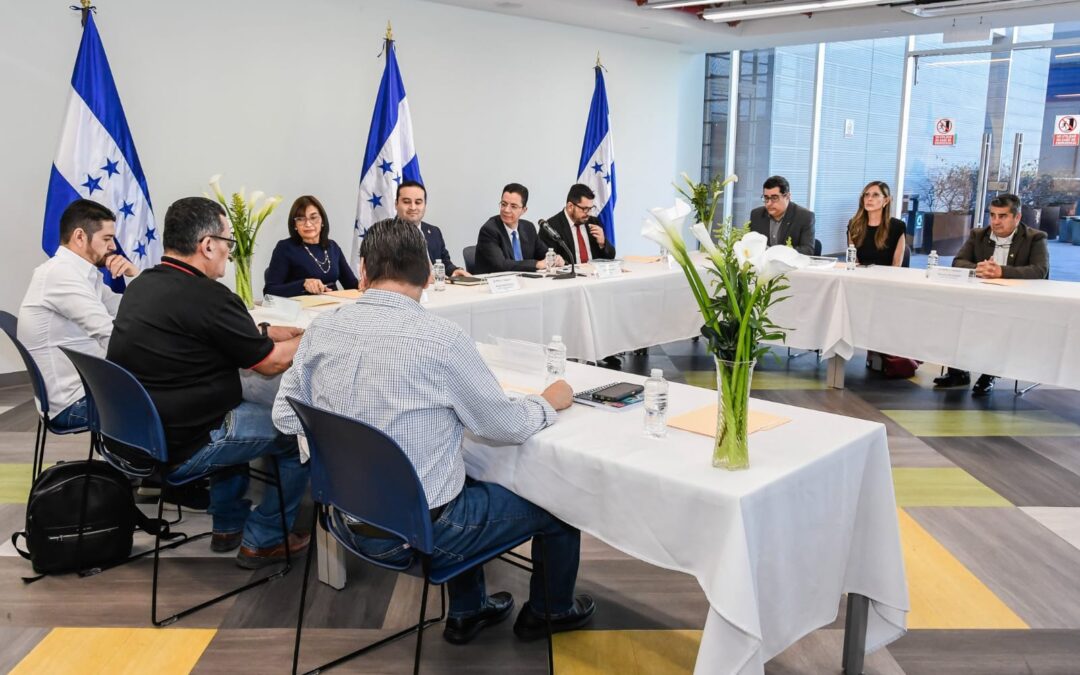 Oficialmente este día se realizó la instalación de la Comisión Tripartita que revisará el Salario Mínimo